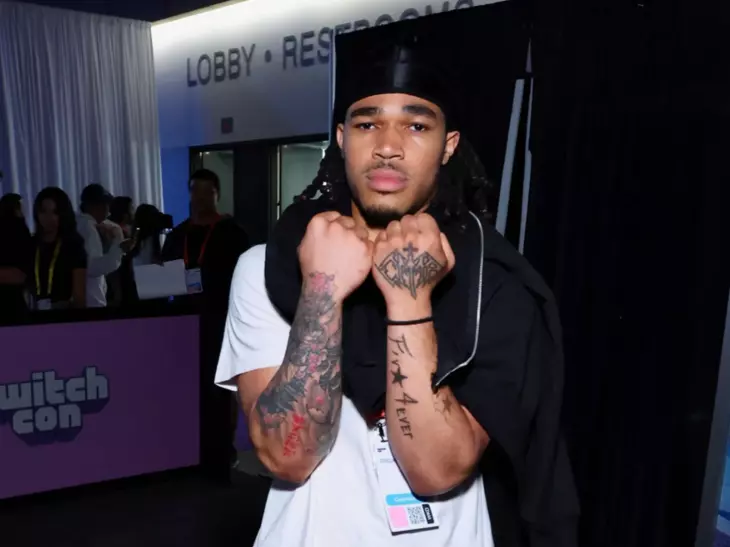 Who is PlaqueBoyMax? Former FaZe Clan star makes history as first ...