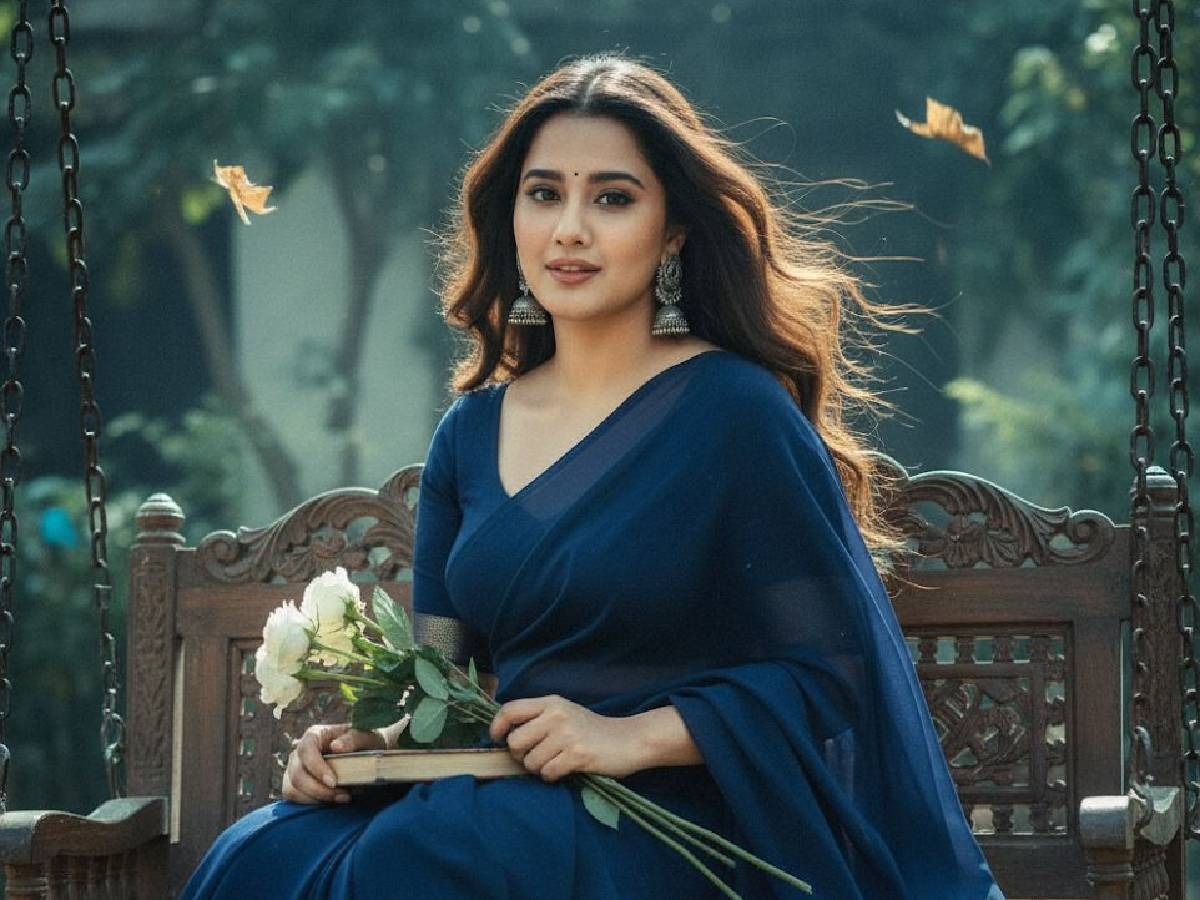 Check list of prompts for Instagram’s vintage saree photo trend | Credit: Instagram/saloniijha