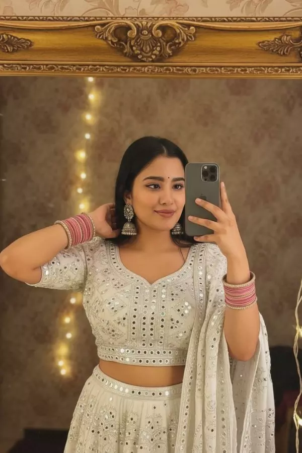 After sarees, AI-generated Garba looks go viral: Check prompts list | Credit: Instagram/saloniijha After sarees, AI-generated Garba looks go viral: Check prompts list | Credit: Instagram/saloniijha