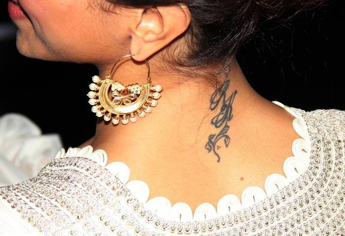 EXCLUSIVE | Deepika Padukone REACTS to the MISSING RK tattoo - YouTube