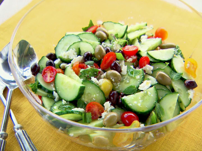 10 Delicious And Easy To Make Salad Recipes