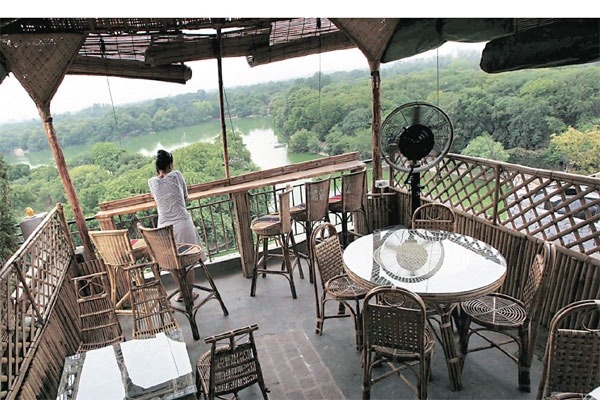 must-try-restaurants-with-a-view-in-delhi-ncr