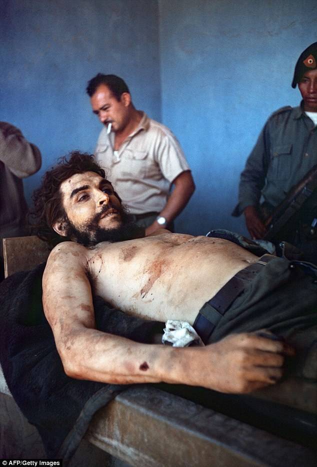 Historic photos of dead Che Guevara resurface in Spain