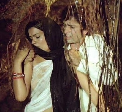 Zeenat aman armpits