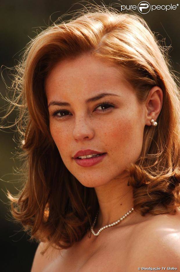 Paolla Oliveira - Indiatimes.com