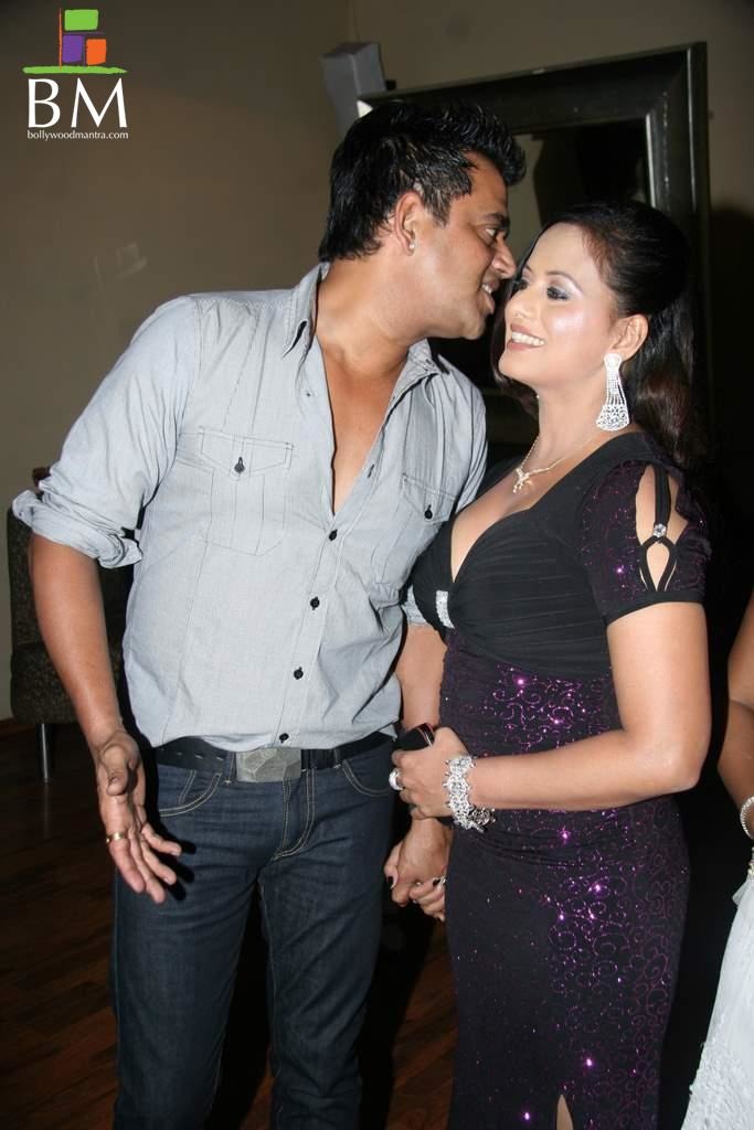 Ravi Kishan's private moments - Indiatimes.com