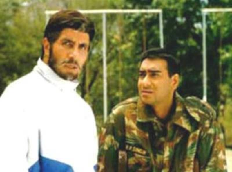 Major Saab Амитабх баччан, аджай девган, нафиза али и др. major saab