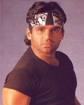 Most disgusting photos of Sunil Shetty Photos