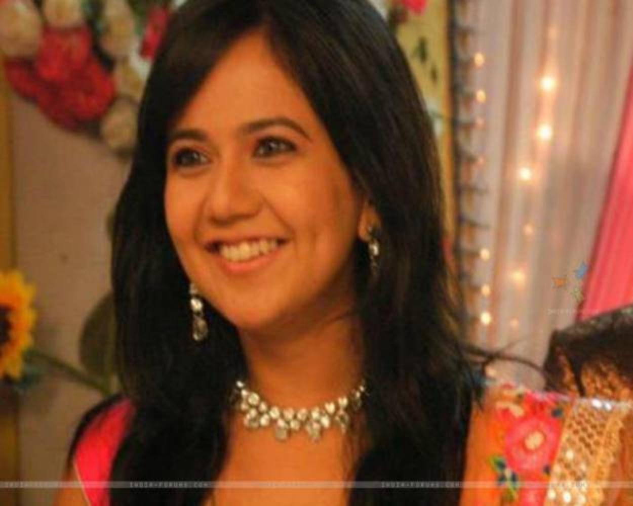 Colour Tv Click or touch on the image to see in full high resolution.