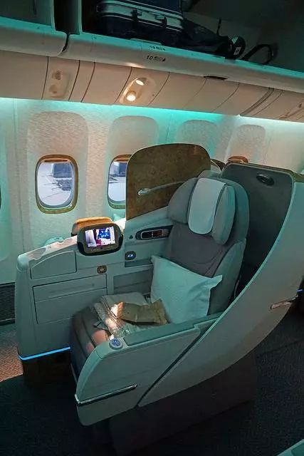 Malaysia Airlines Business Class Boeing 737-800 Kuala Lumpur KUL to Hong Kong HK