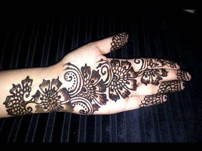 Floral Mehndi Designs For Brides | HerZindagi