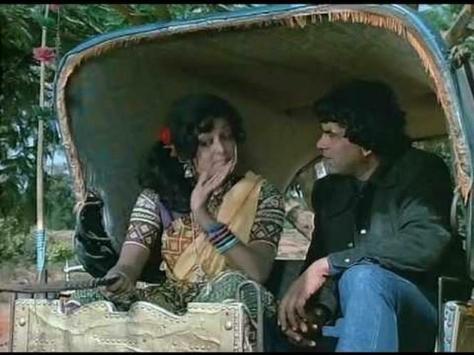 Tumhara Naam Kya Hai Basanti Hema Malini Sholay