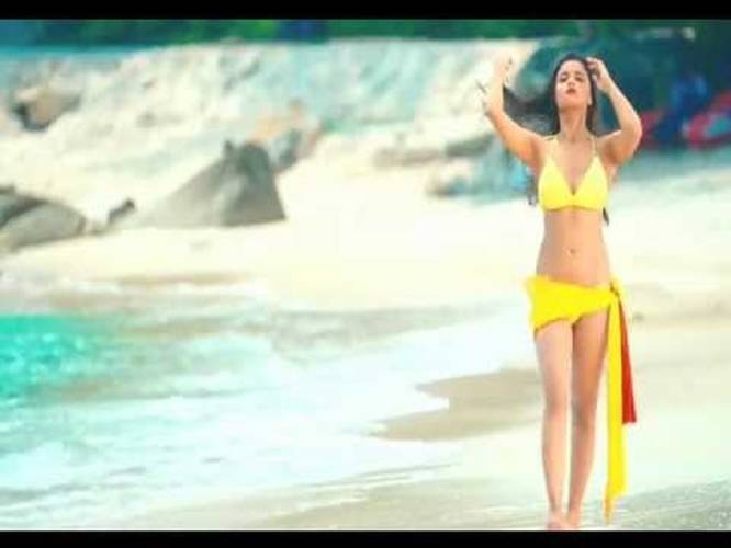 Hottest N Sexiest Alia Bhatt Hot Compilations Kissingbikiniexposure