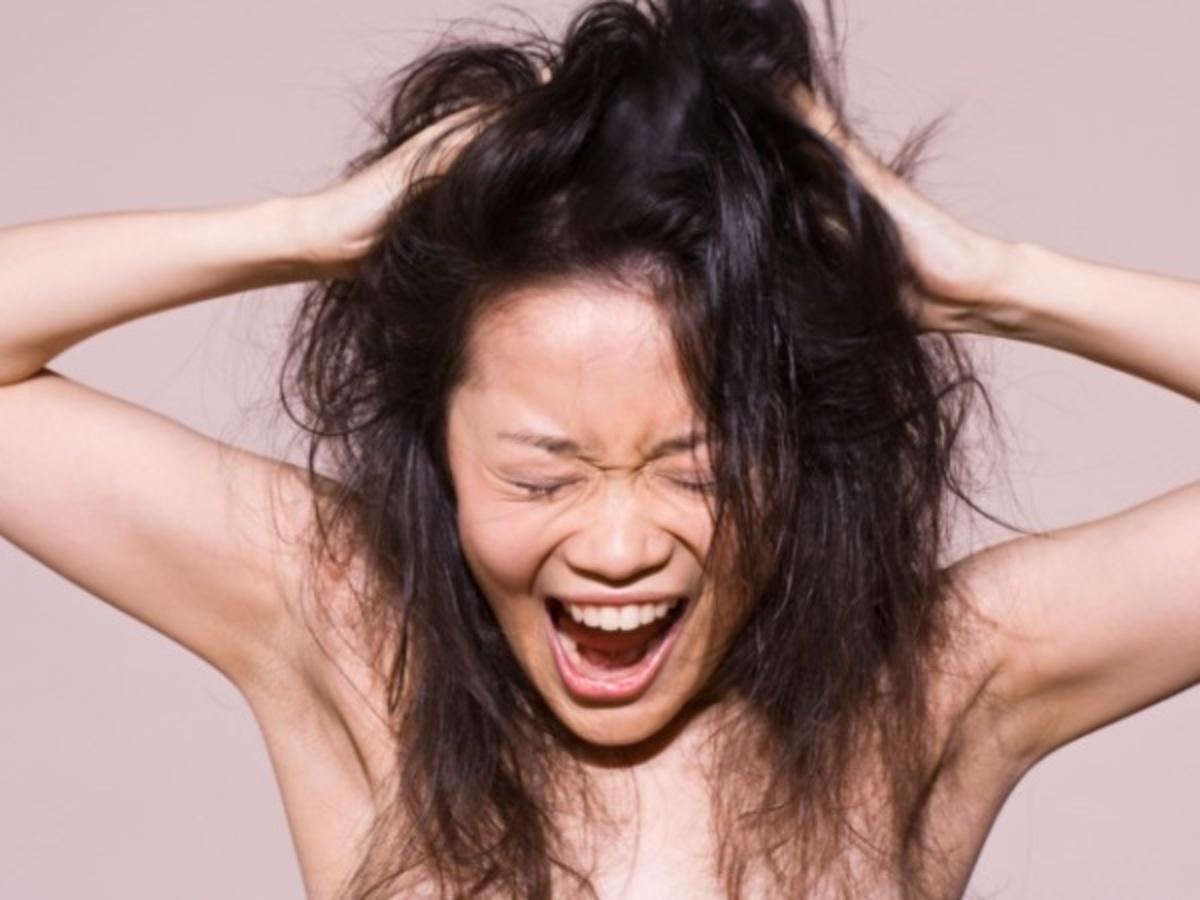 Damaged Hair: What are the Main Causes of Dry Hair? | Healthy Living