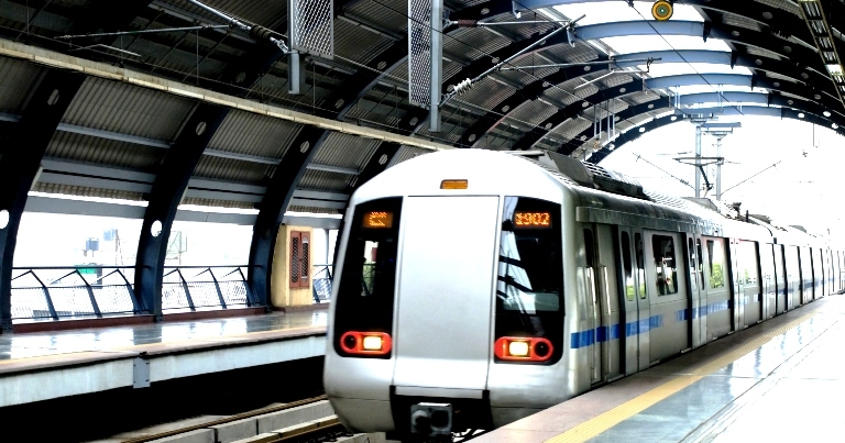 You Can Now Recharge Your Delhi Metro Smart Cards Via Sms