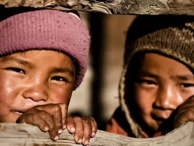 smiling kids nepal/ flickr