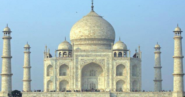 Black Spots On Taj Mahal, Government Finally Wakes Up To Dangers Of ...