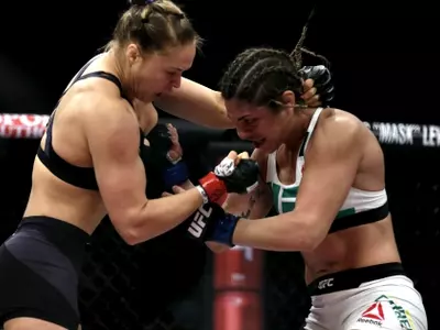 Ronda rousey knocks out bethe in 34 seconds