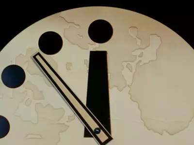 Doomsday Clock Says We Are Just 3 Minutes From Extinction, Will Paris Talks Stop Its Hands Now