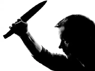 guys stabs gf to death with 13 stabs