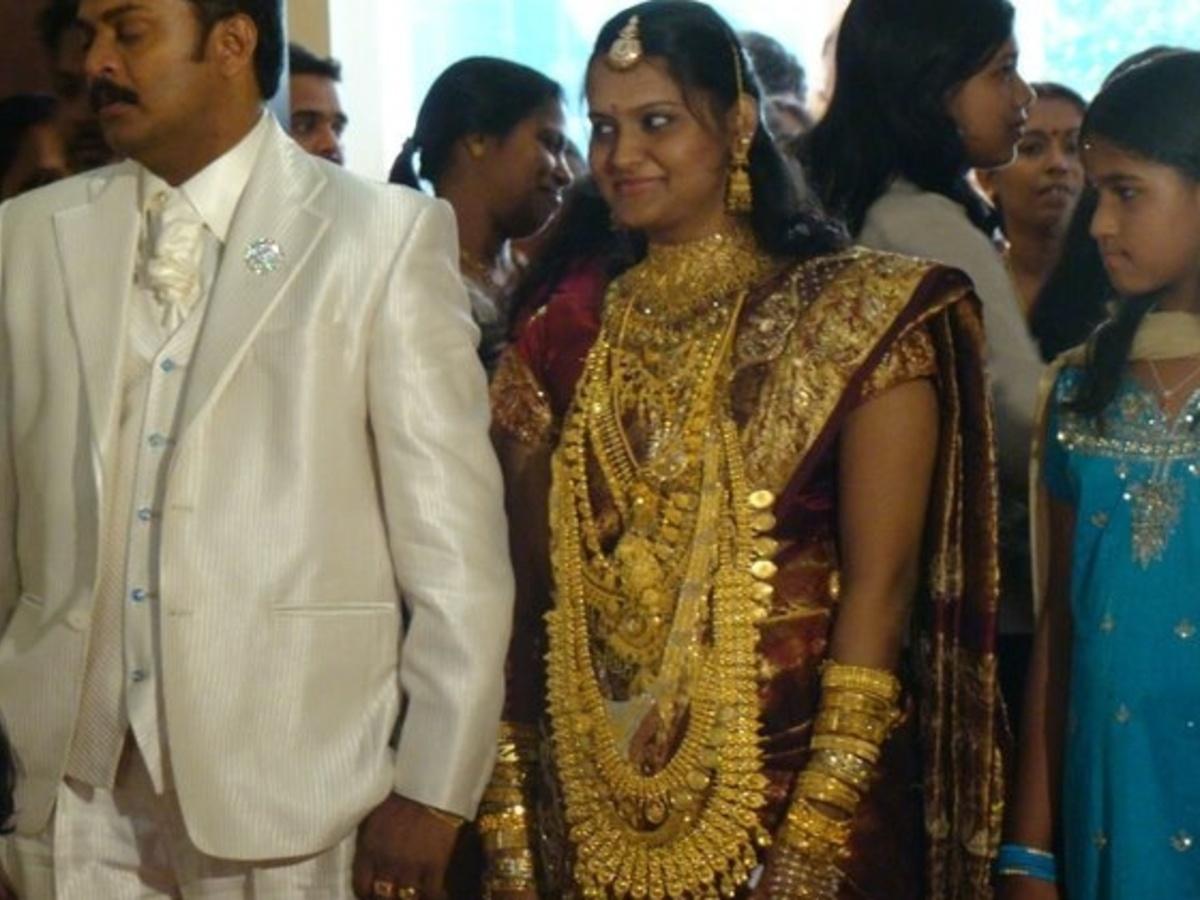 12 Times Mallu Weddings Were All About Gold