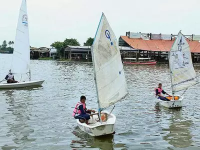 Alappuzha sailing