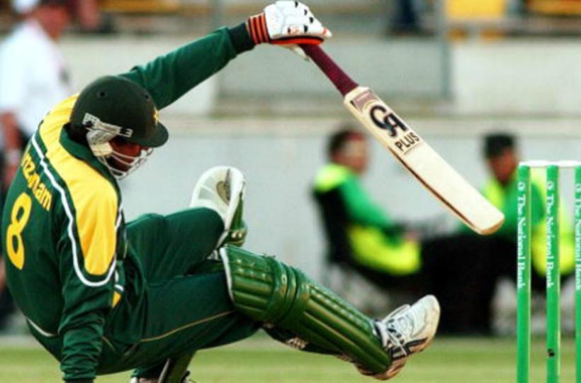 This List Of Funny Inzamam Run-Outs Is An Ultimate Laugh Riot This List Of Funny Inzamam Run-Outs Is An Ultimate Laugh Riot