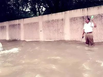 Come Hell Or High Water, Here's One Indian Cop That Won't Give Up On Serving The People