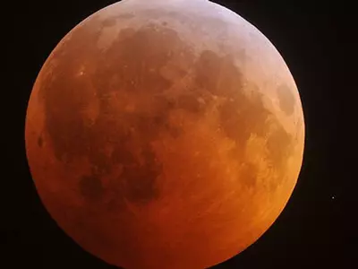 'Supermoon' Returns! The World Is About To Experience A Lunar Eclipse Like No Other This Sunday