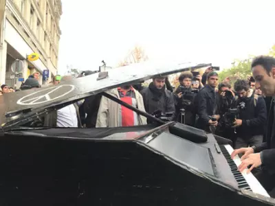 This Man Playing A Piano Outside The Bataclan Concert Hall Proves That Paris Will Not Give Up