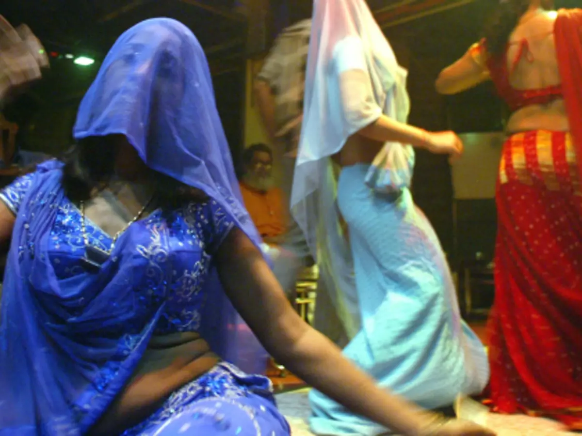 A Tale Of Songs, Struggle And Sex Trade, How Mumbai's Bar Girls Survived The Dance Bar Ban A Tale Of Songs, Struggle And Sex Trade, How Mumbai's Bar Girls Survived The Dance Bar Ban