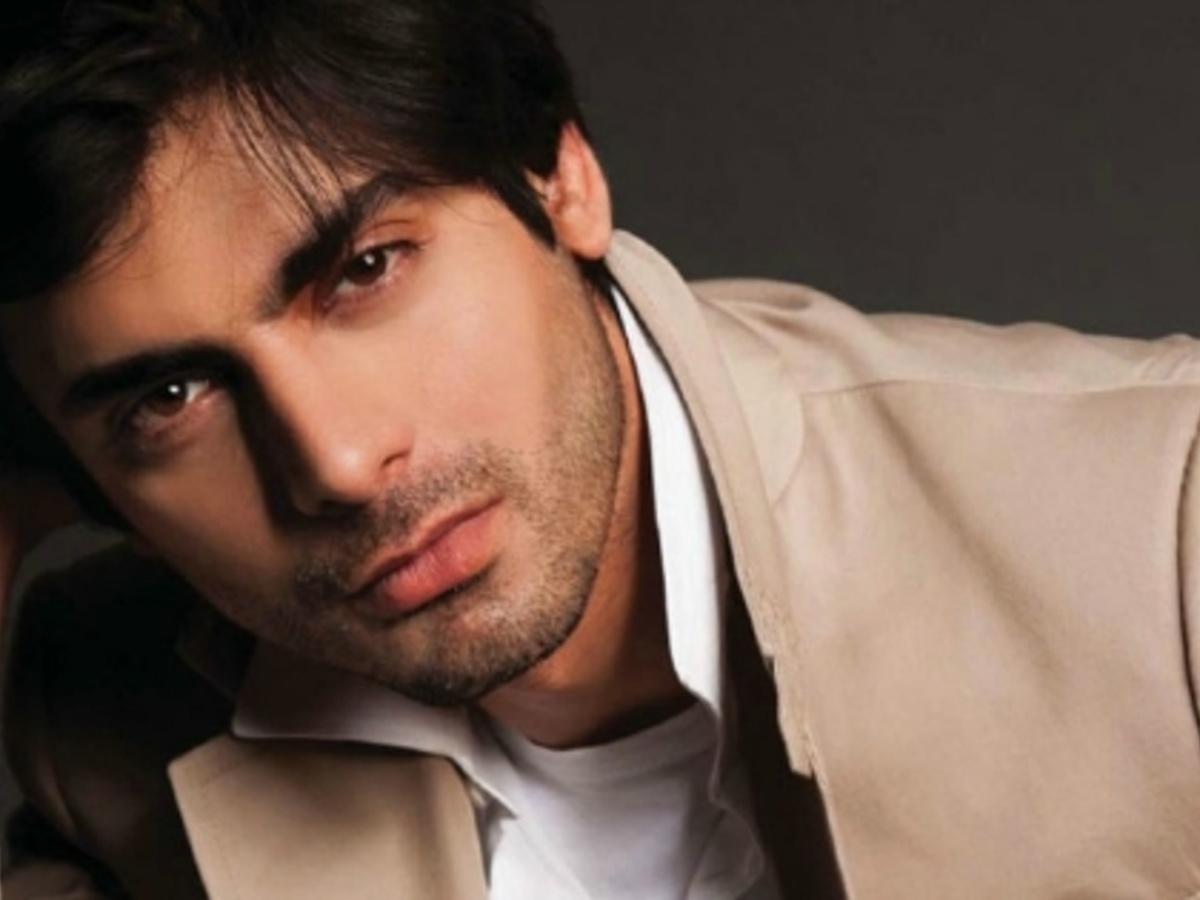 Fawad Khan Won't Kiss His Female Co-Stars Onscreen Because He Has ...