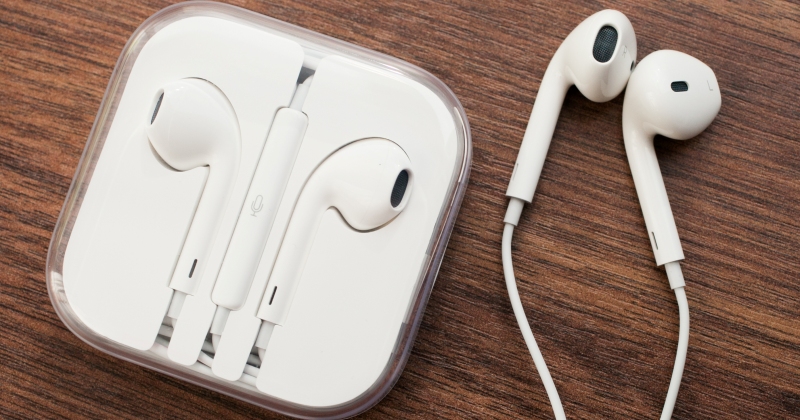 apple earpods functions