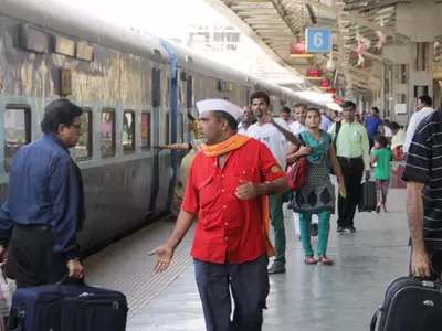 Govt. Survey Finds That Punjab Has The Cleanest Railway Station, And Pune Has The Dirtiest
