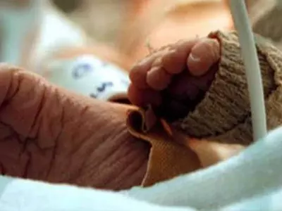 Hospital Staff Let A Baby Die Because They Weren't Bribed Enough