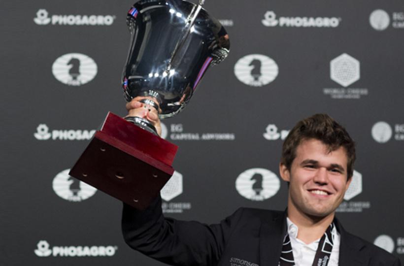 Carlsen wins tie-break and remains World Champion!