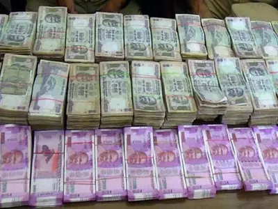 Cops Find Rs 10 Crore In Car, Detain Three People