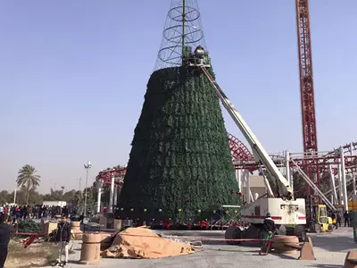 Iraqi Muslim Businessman Erects Tallest Christmas Tree In Baghdad