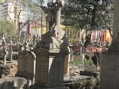 This Hindu Man Manages 14,500 Christian Graves In The Heart Of Kolkata