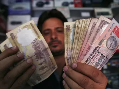 Income Tax Department Has Recovered 2,000 Crore Since Demonetisation + 5 Other Reads From Today