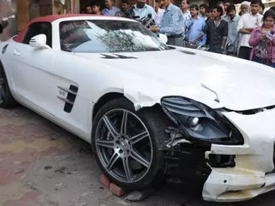 Speeding Mercedes Runs Over Five People Sleeping On Pavement In South Mumbai