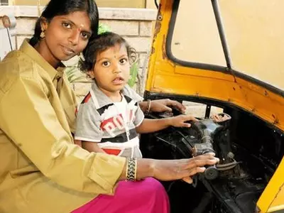 auto woman driver india