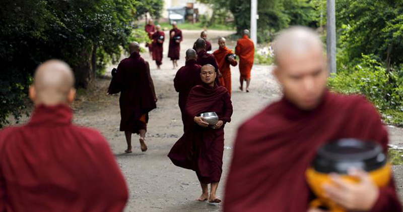 200 Myanmar Buddhists Go On Rampage Through Muslim Area, Destroy Mosque ...