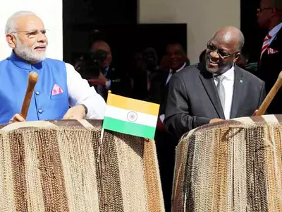 Check Out Modi Going Wild On Tanzanian Drums!