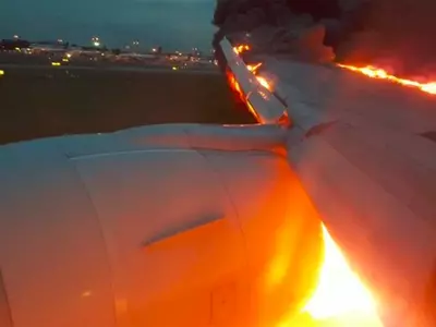 Singapore Airlines Plane Catches Fire While Making Emergency Landing