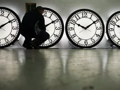 Here's The Reason Why Advertisements Always Have Their Clocks Set To The 10:10 Time