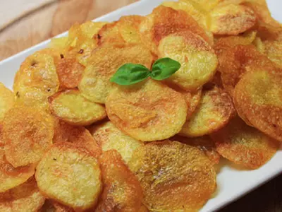 Healthy Homemade Baked Potato Chips