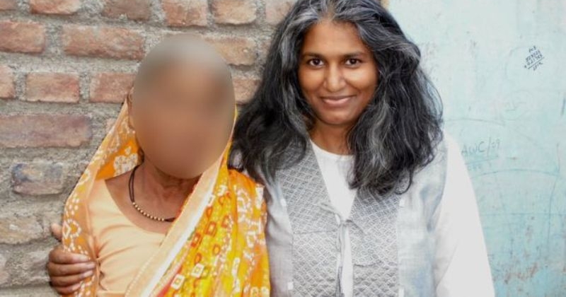 Swedish Lady Meets Her Biological Indian Mom For The First Time In 42 Years And It Is Just Beautiful 
