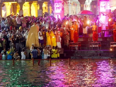 Scavengers And Brahmin Sadhu Take Sacred Dip Together In Simhasth Kumbh Mela