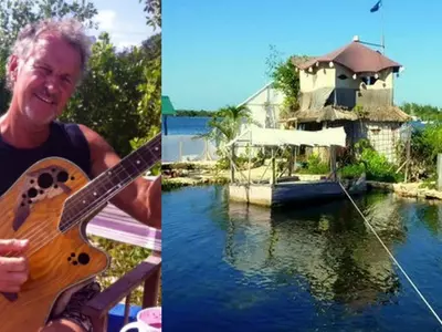 This Man's Home Is An Island Which He Built Using 150,000 Recycled Bottles!